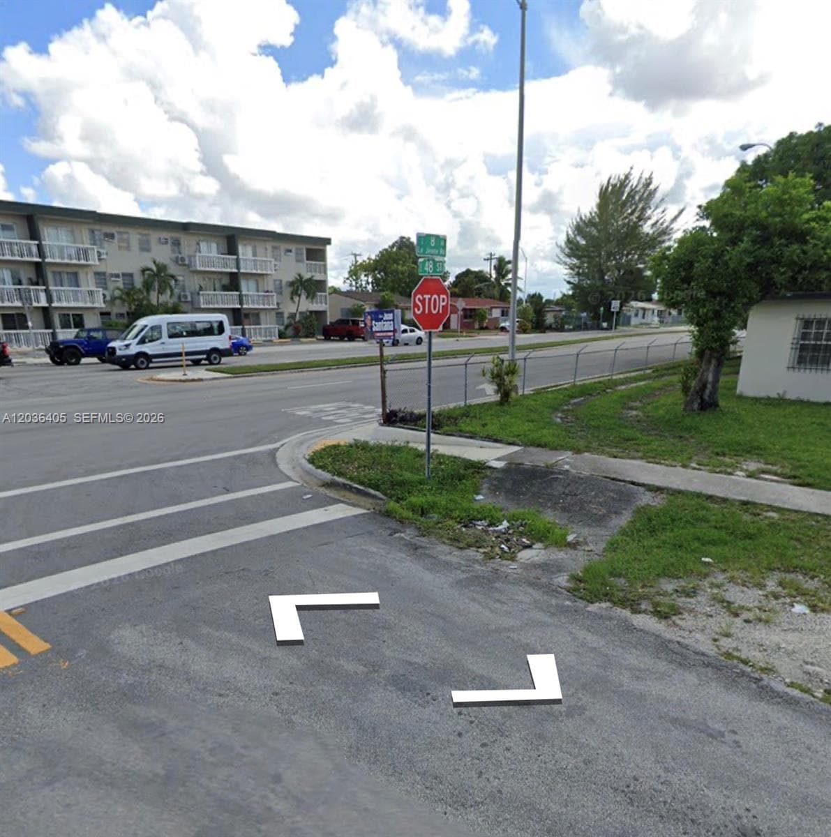 790 E 48th St, Hialeah, FL 33013 — zdjęcie 3