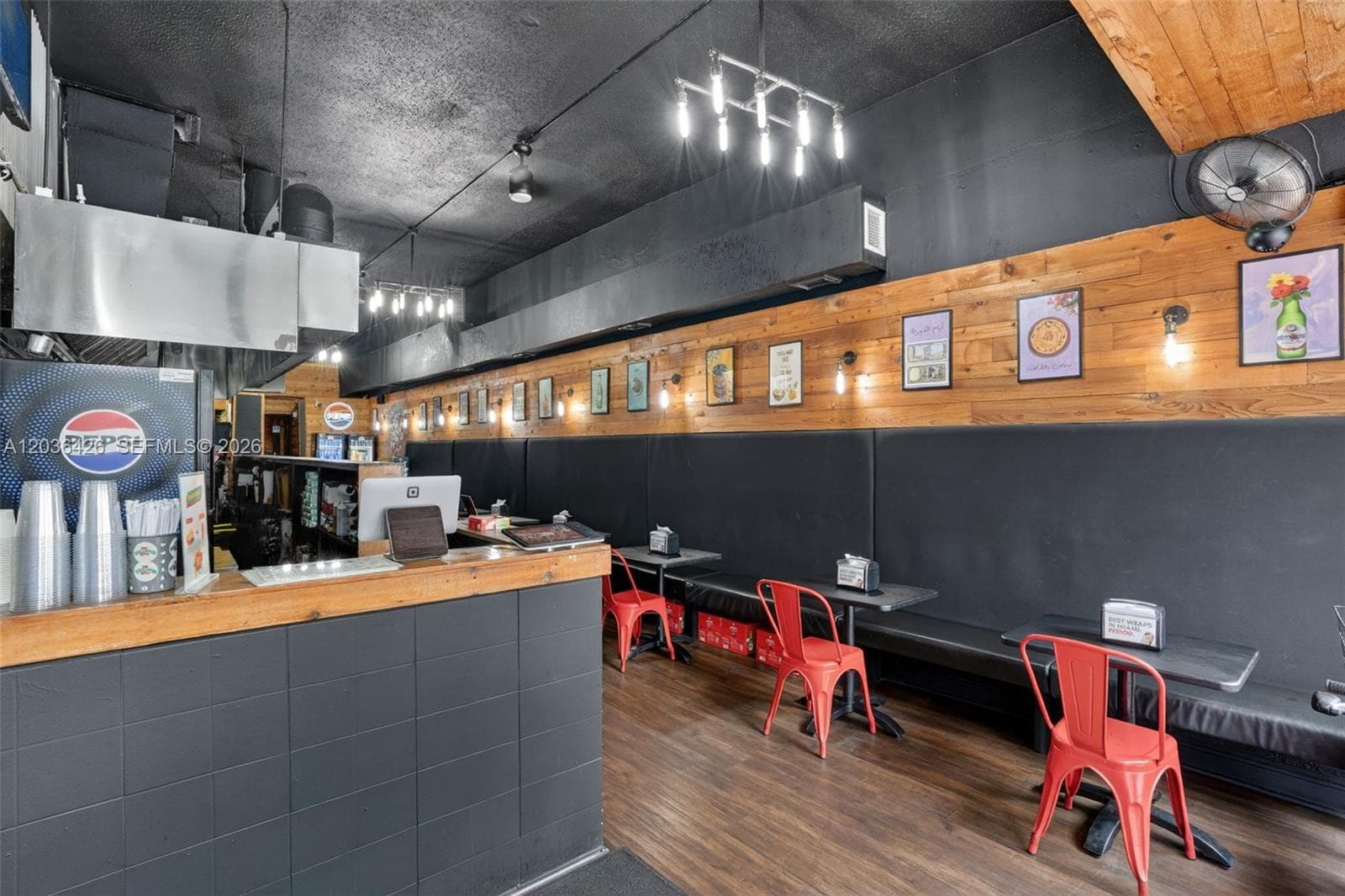 Highly Rated and Turnkey Lebanese Street Food Restaurant in Miami Beach, Miami Beach, FL 33141 — zdjęcie 3