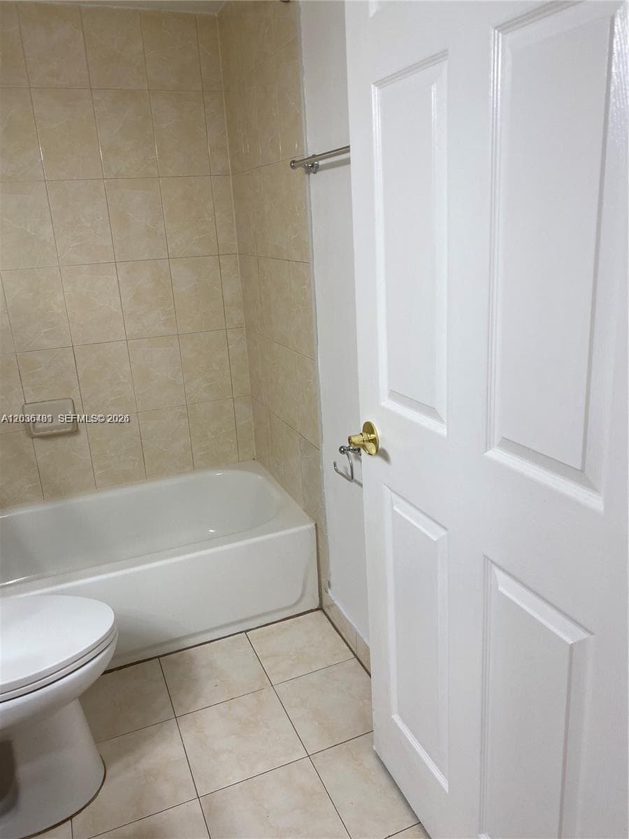 300 W Palm Cir W # 208, Pembroke Pines, FL 33025 — zdjęcie 4