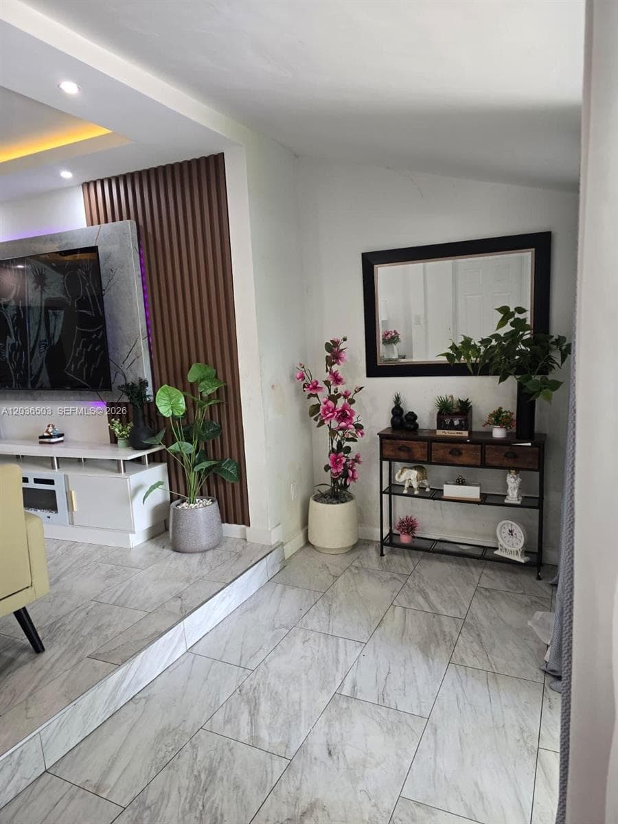 1055 NW 58th Ter, Miami, FL 33127 — zdjęcie 4