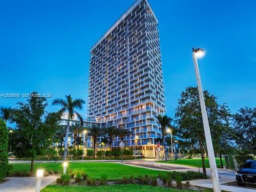 2000 Metropica Way # 2609 & 2610, Sunrise, FL 33323 — zdjęcie 3