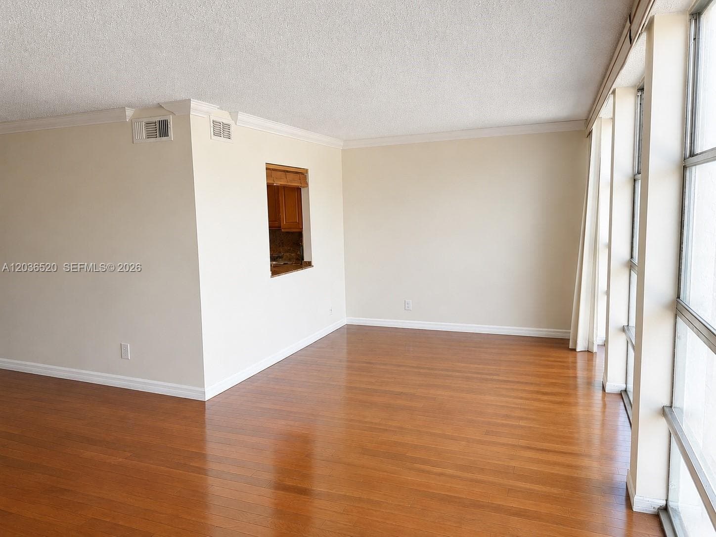 501 Three Islands Blvd # 303, Hallandale Beach, FL 33009 — zdjęcie 2