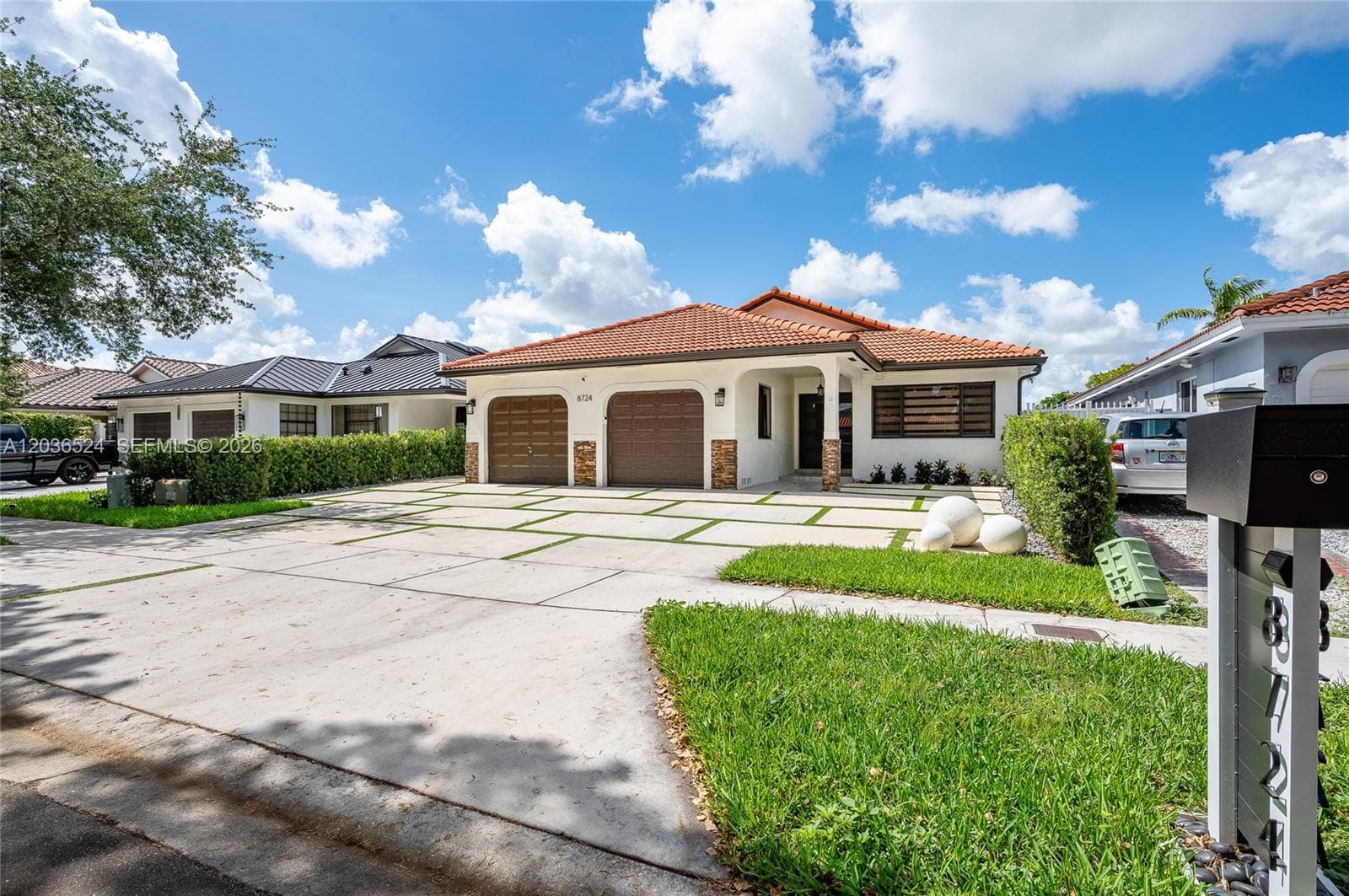 8724 NW 149th Ter, Miami Lakes, FL 33018 — zdjęcie 2