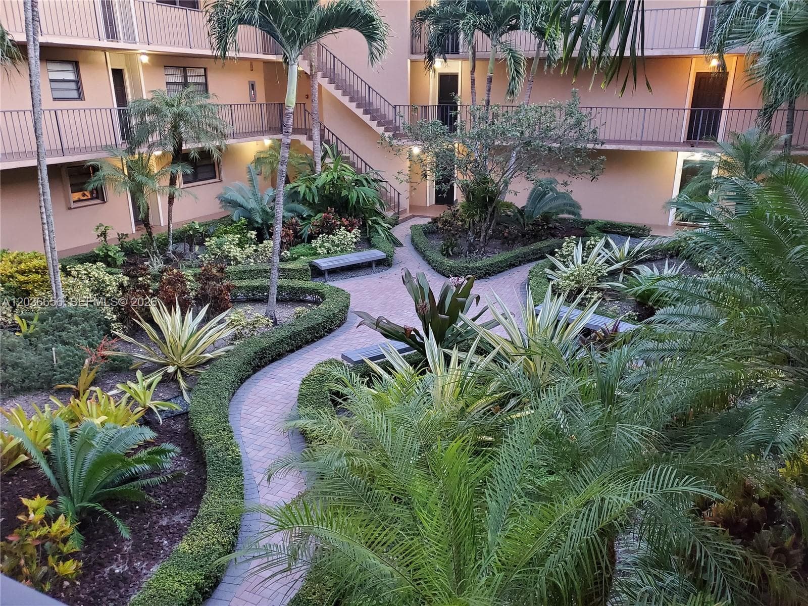 10425 SW 112th Ave # 207, Miami, FL 33176 — zdjęcie 2