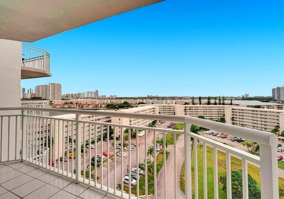 18031 Biscayne Boulevard # 1004, Aventura, FL 33160 — zdjęcie 5