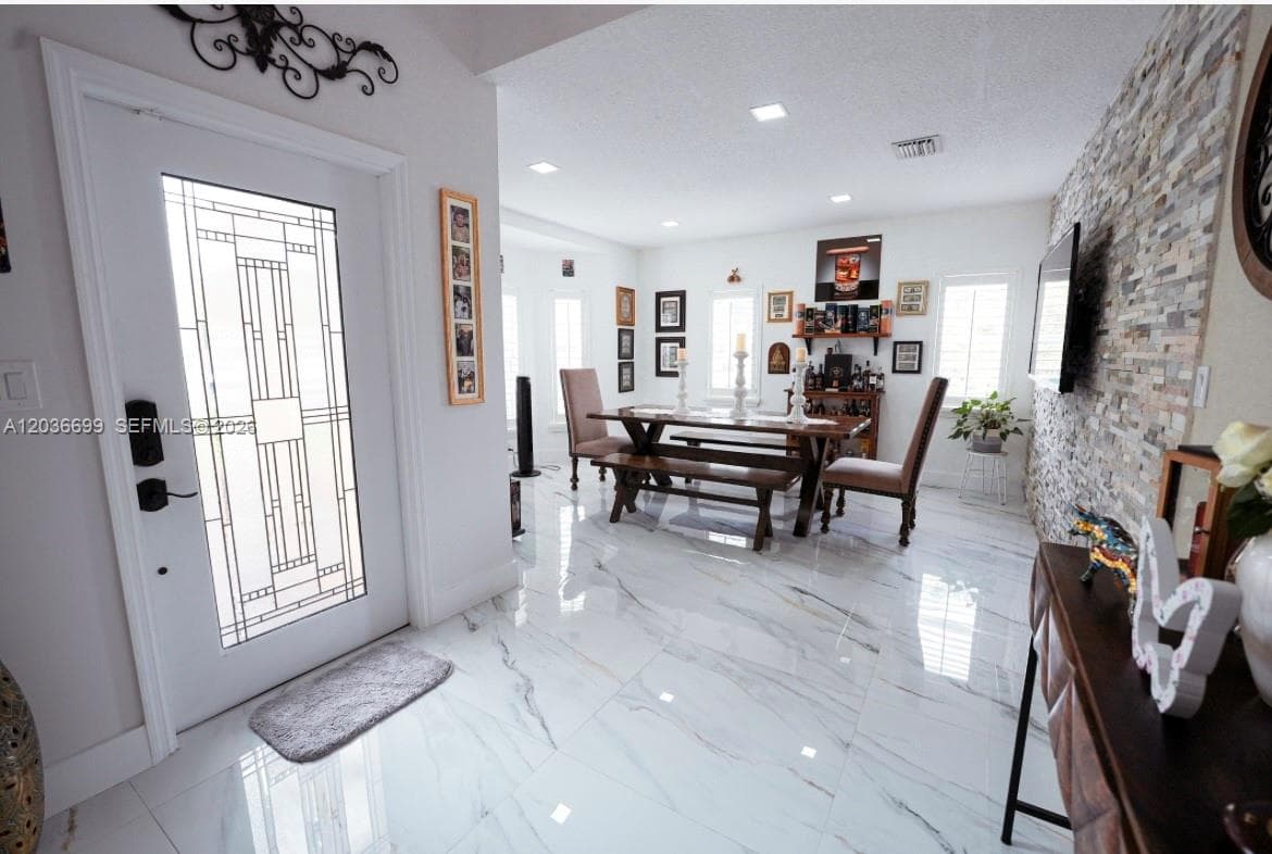 1935 NE 35th Ave, Homestead, FL 33033 — zdjęcie 3