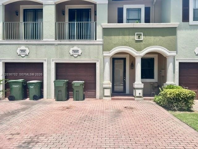 568 NE 35th Ave, Homestead, FL 33033