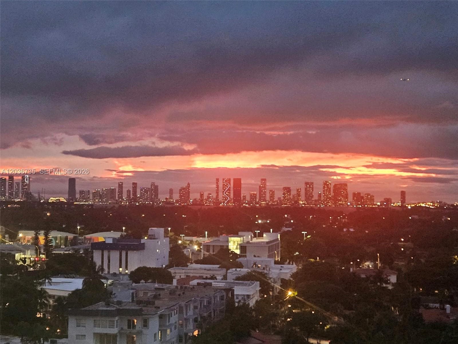 2555 Collins Ave # 1508, Miami Beach, FL 33140 — zdjęcie 2