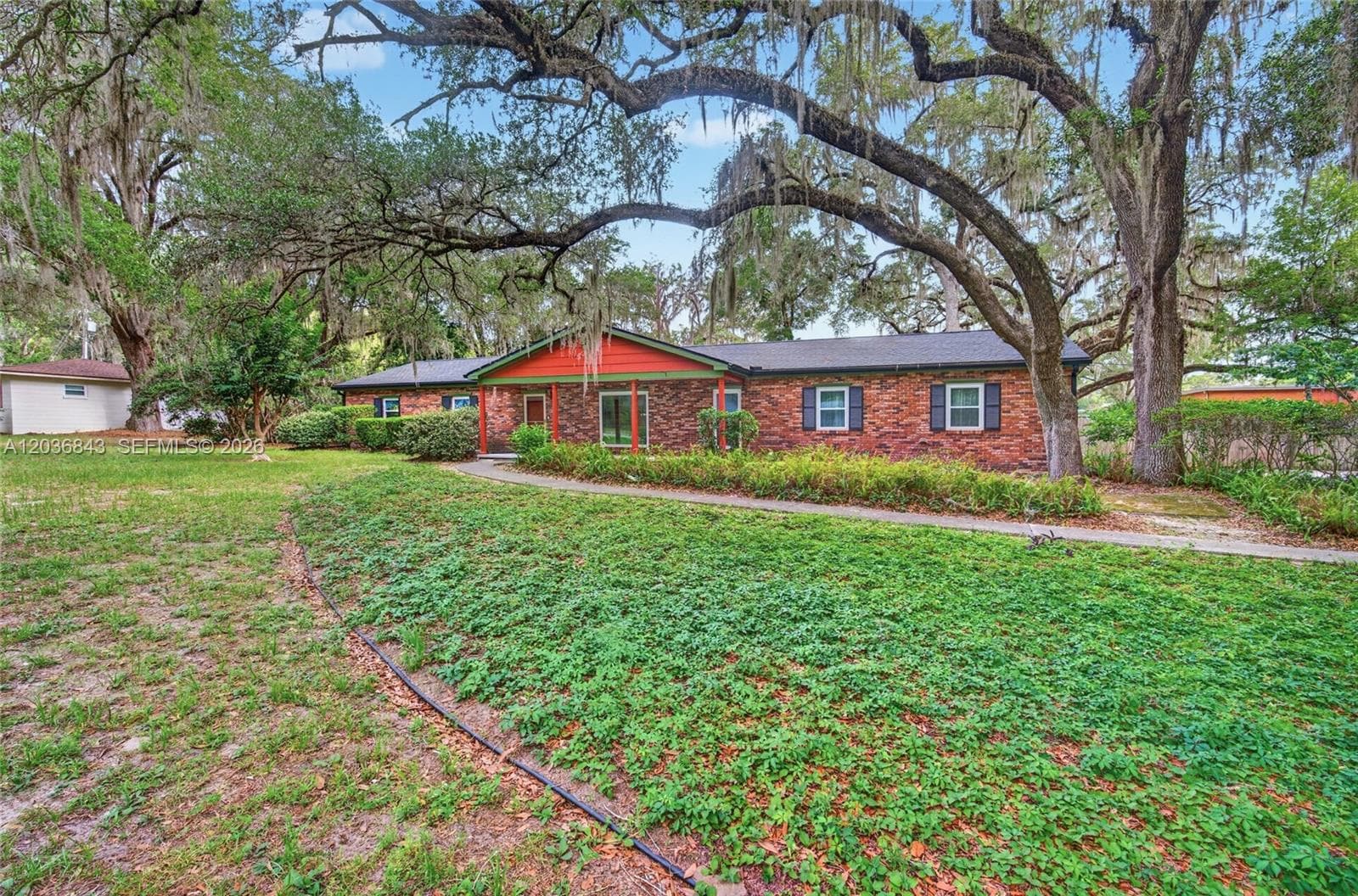 1944 SW 48th Avenue, Gainesville, FL 32608 — zdjęcie 3