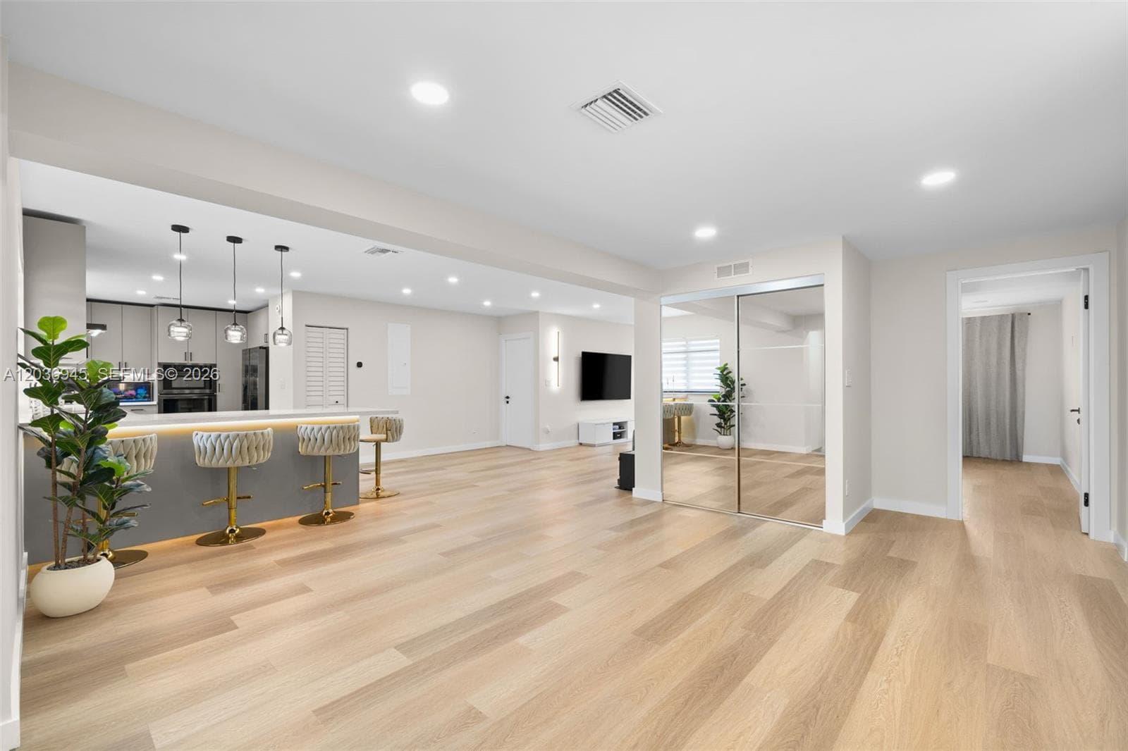 1178 Grant St, Hollywood, FL 33019 — zdjęcie 5