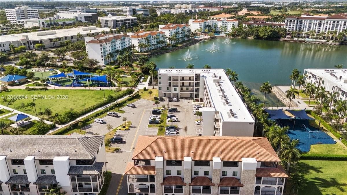 4636 NW 84th Ave # 13, Doral, FL 33166 — zdjęcie 2