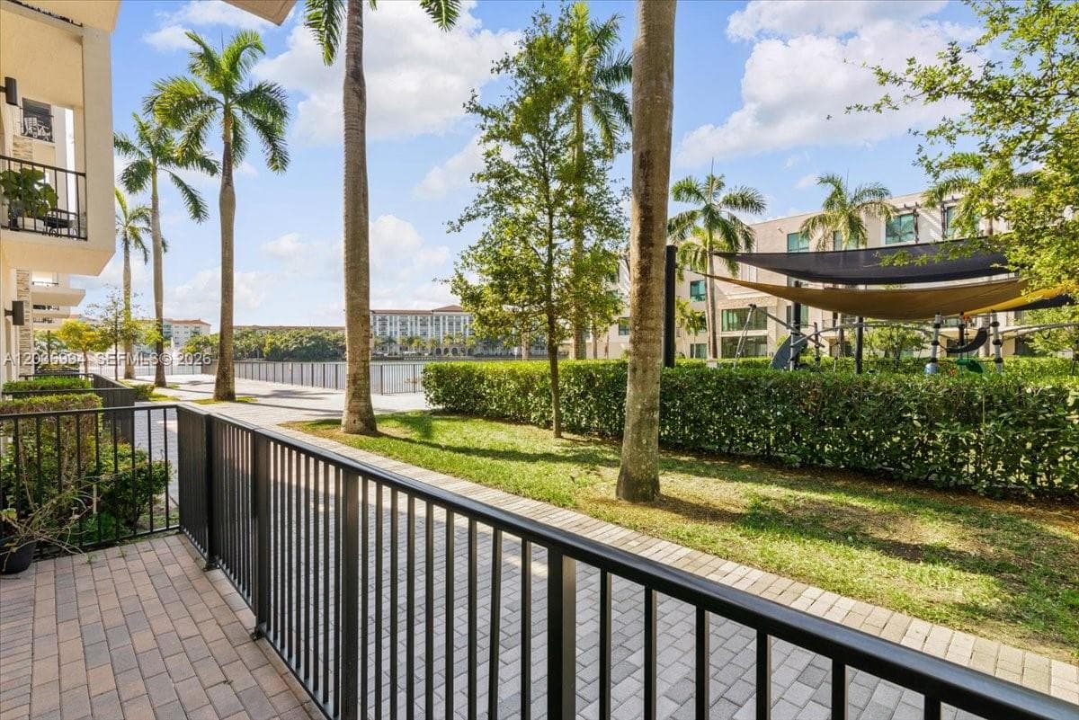 4636 NW 84th Ave # 13, Doral, FL 33166 — zdjęcie 5
