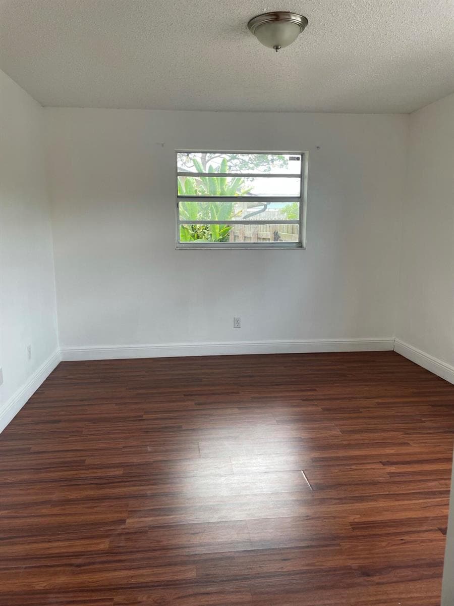 1990 SW 9th Street # 1-2, Fort Lauderdale, FL 33312 — zdjęcie 4