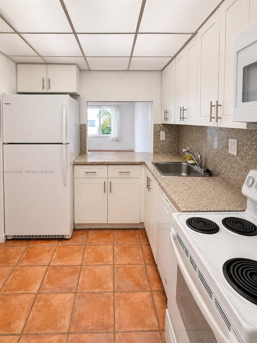 240 Galen Dr # 214, Key Biscayne, FL 33149 — zdjęcie 4