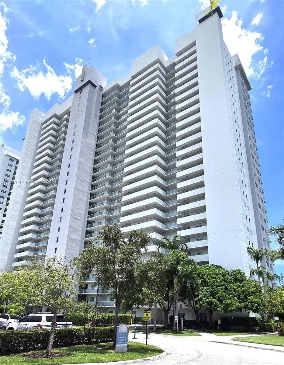 14951 Royal Oaks Ln # 1001, North Miami, FL 33181 — zdjęcie 3