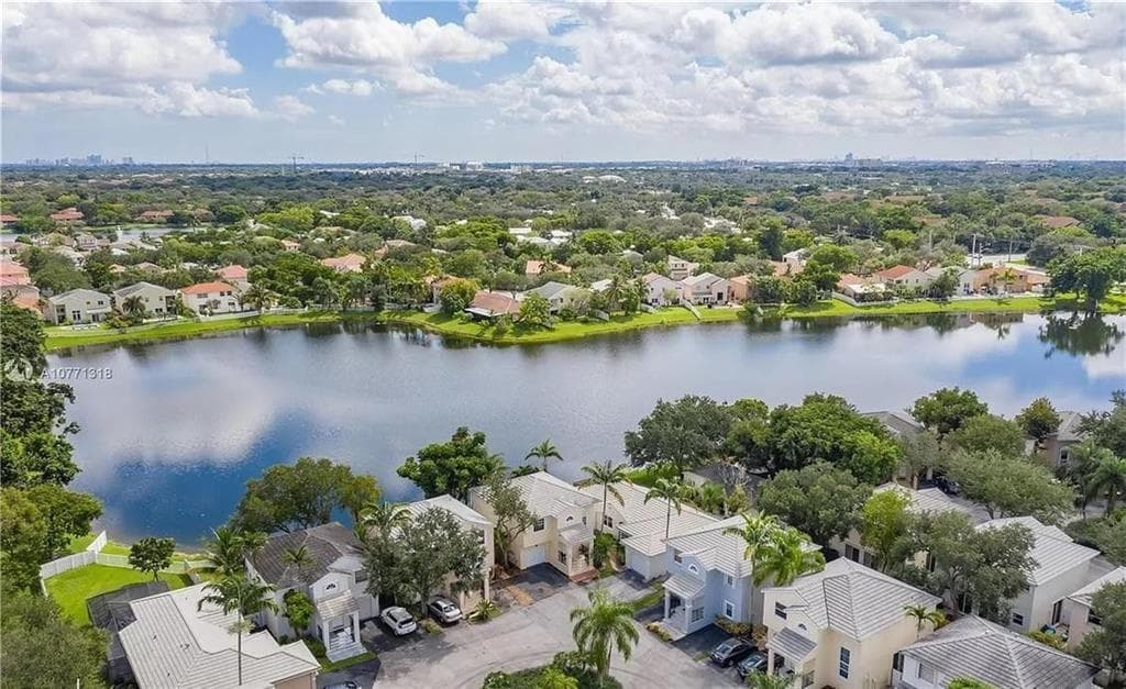 9812 NW 9th Court, Plantation, FL 33324 — zdjęcie 3