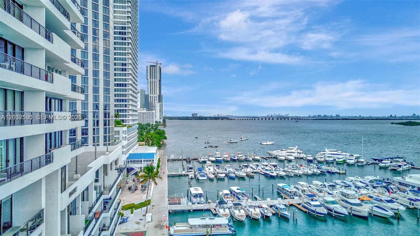 555 NE 15th St # 17E, Miami, FL 33132 — zdjęcie 4