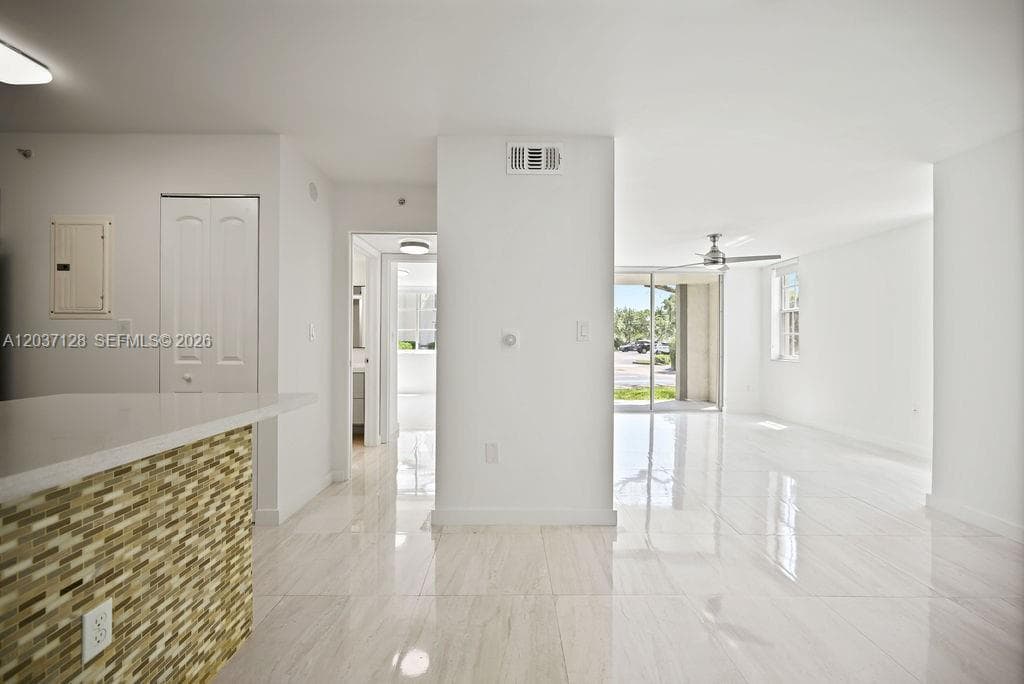 4420 NW 107th Ave # 107, Doral, FL 33178 — zdjęcie 5
