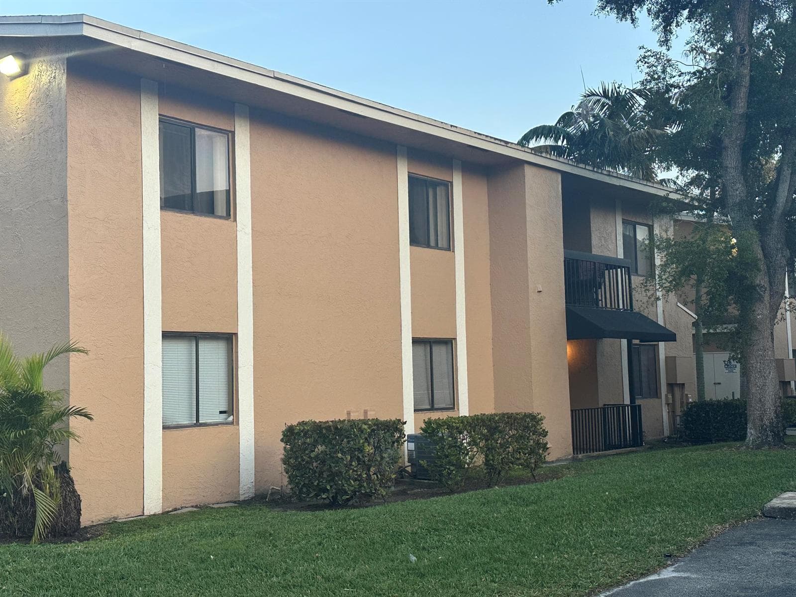 6031 N 10th Ave Avenue N # 219, FL 33463 — zdjęcie 5