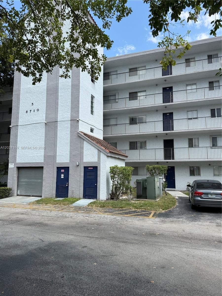 8710 N Sherman Cir # 506, Miramar, FL 33025 — zdjęcie 2
