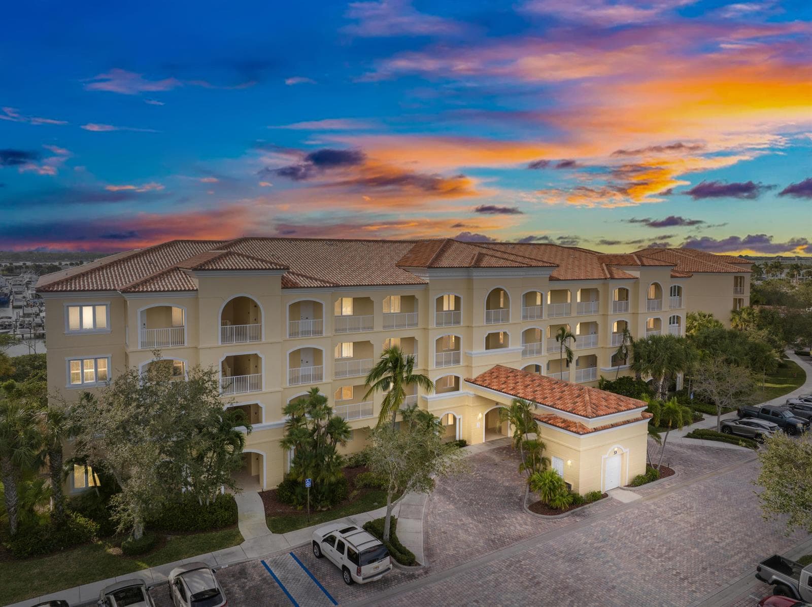 33 Harbour Isle Drive W # 201, Fort Pierce, FL 34949 — zdjęcie 2