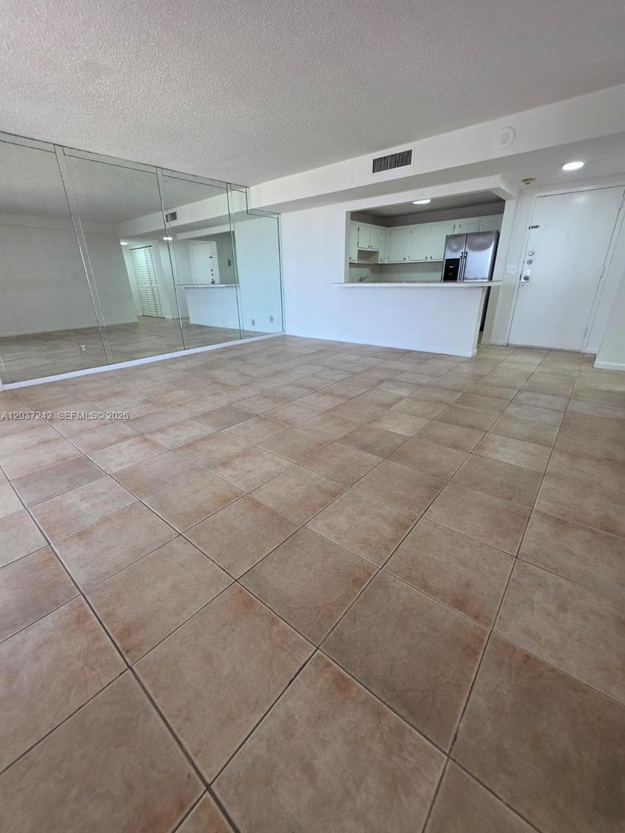 13499 Biscayne Blvd # 706, North Miami, FL 33181 — zdjęcie 3
