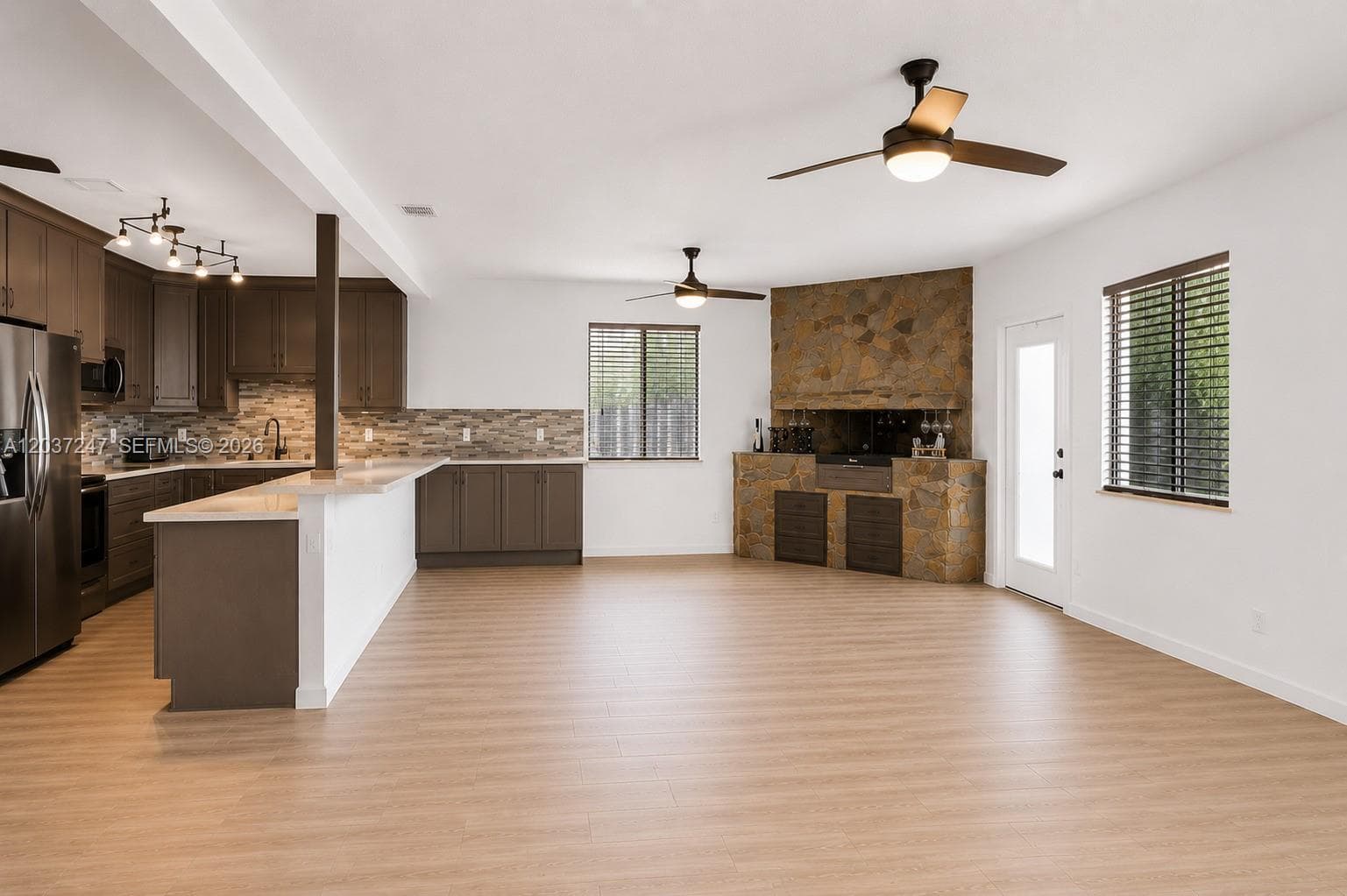 316 NW 29th St, Wilton Manors, FL 33311 — zdjęcie 3