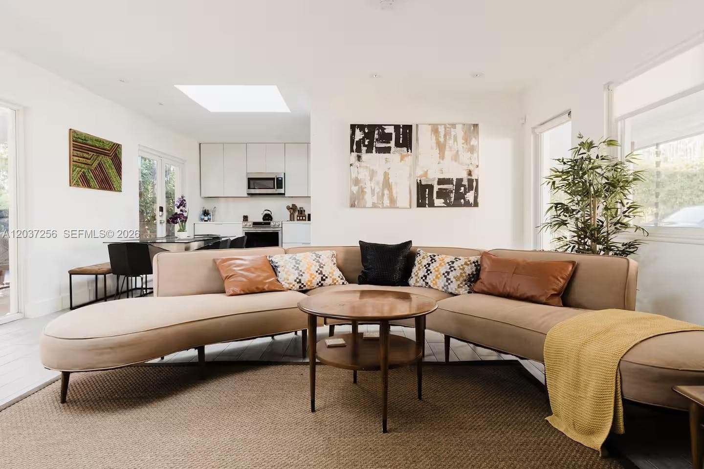 424 NE 28th Dr, Wilton Manors, FL 33334 — zdjęcie 4