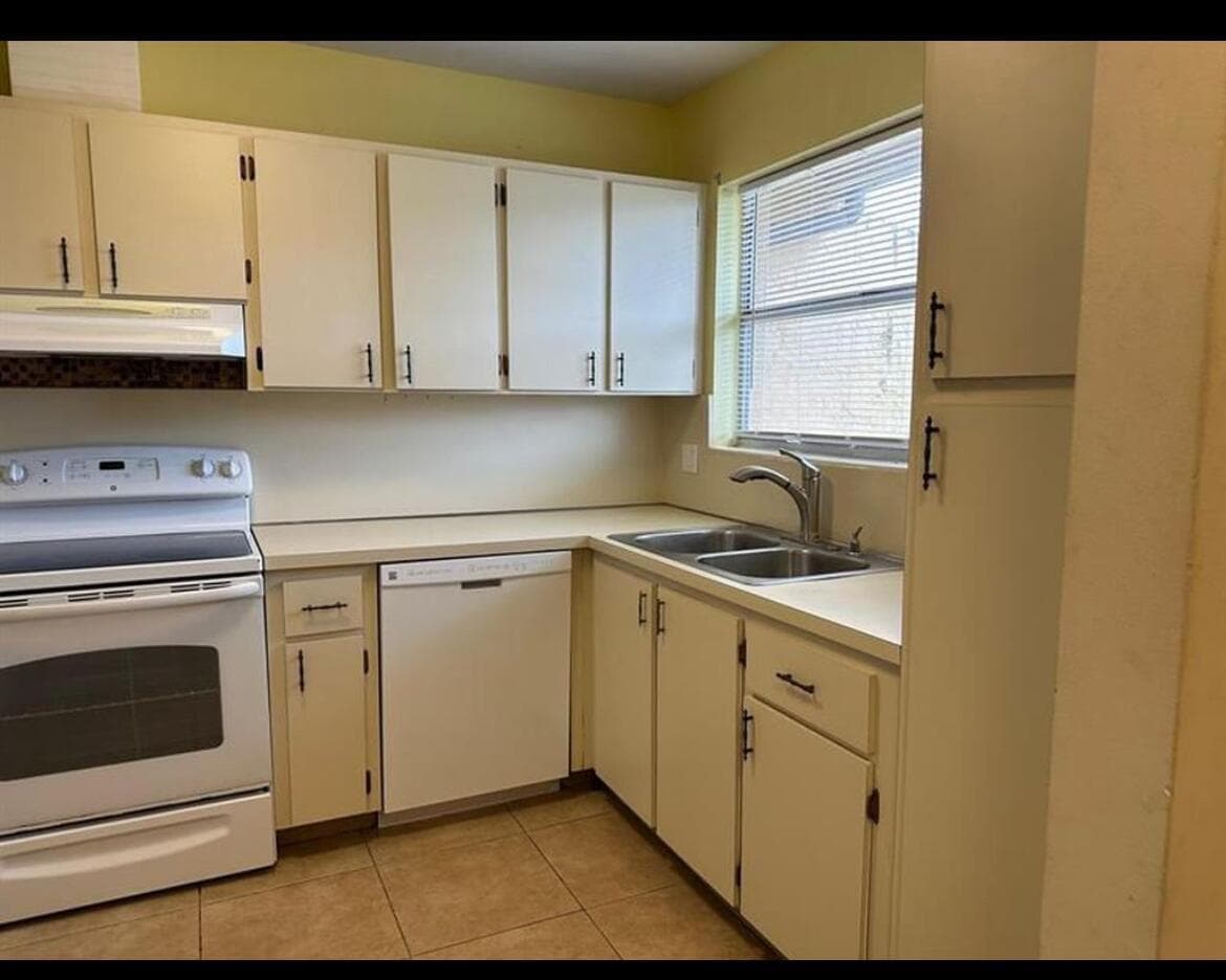 8682 Satalite Terrace, West Palm Beach, FL 33403 — zdjęcie 3