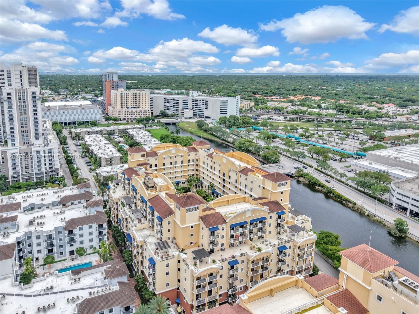 8390 SW 72nd Ave # 905, Miami, FL 33143 — zdjęcie 2