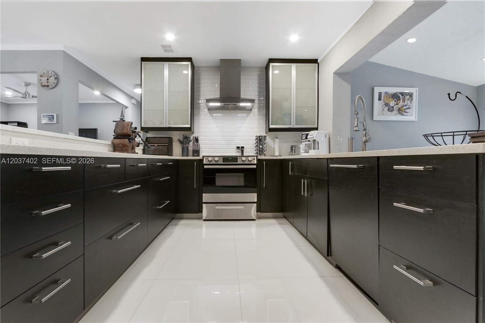 424 NE 27th Dr, Wilton Manors, FL 33334 — zdjęcie 3