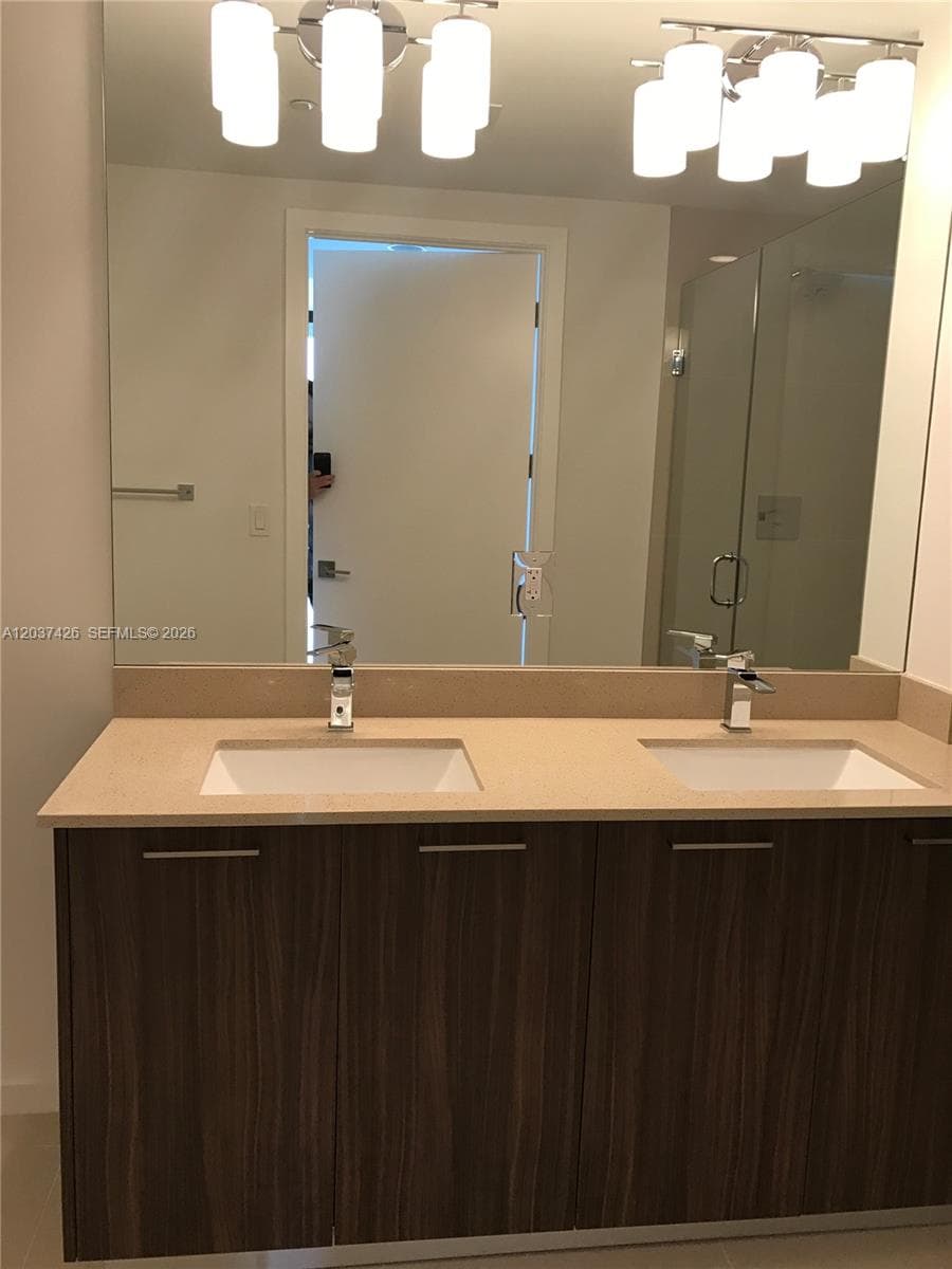 5300 NW 85 AVE # 703, Doral, FL 33166 — zdjęcie 4