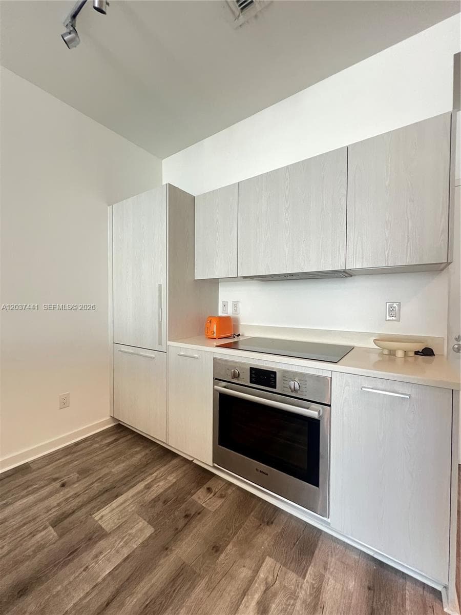 501 NE 31st St # 202, Miami, FL 33137 — zdjęcie 2
