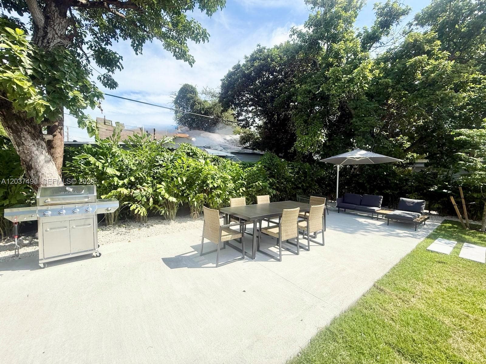 243 NW 32nd St, Miami, FL 33127 — zdjęcie 3