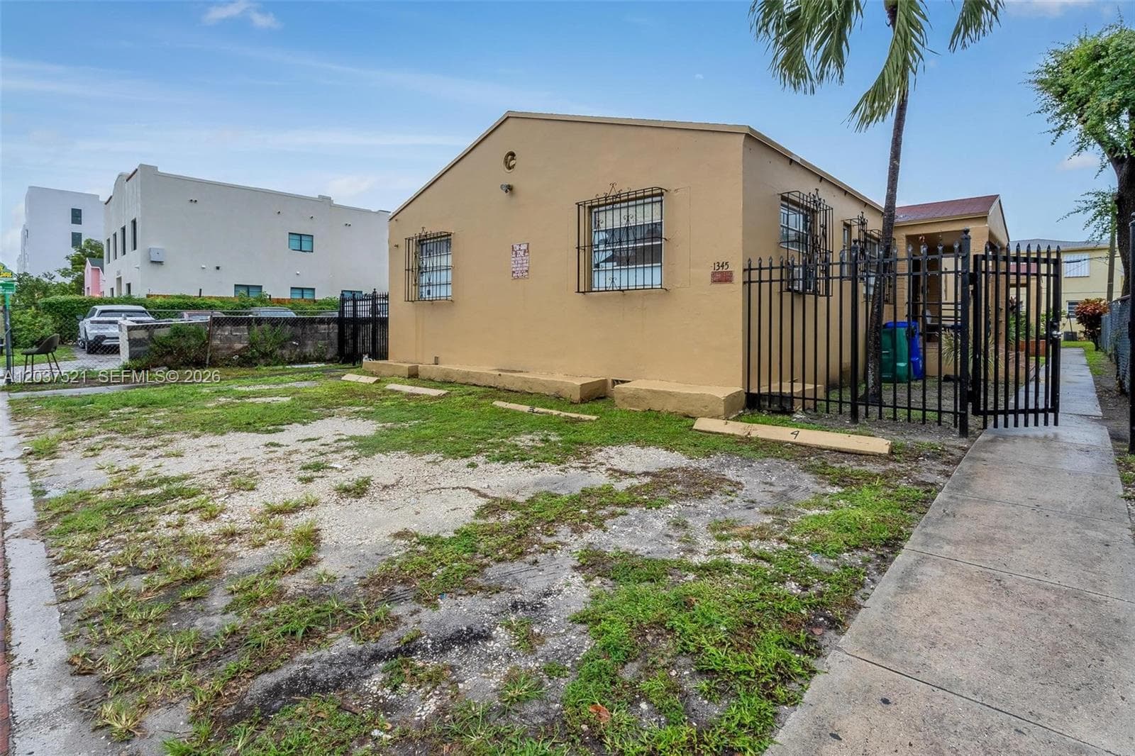 1345 SW 7th ST, Miami, FL 33135 — zdjęcie 5