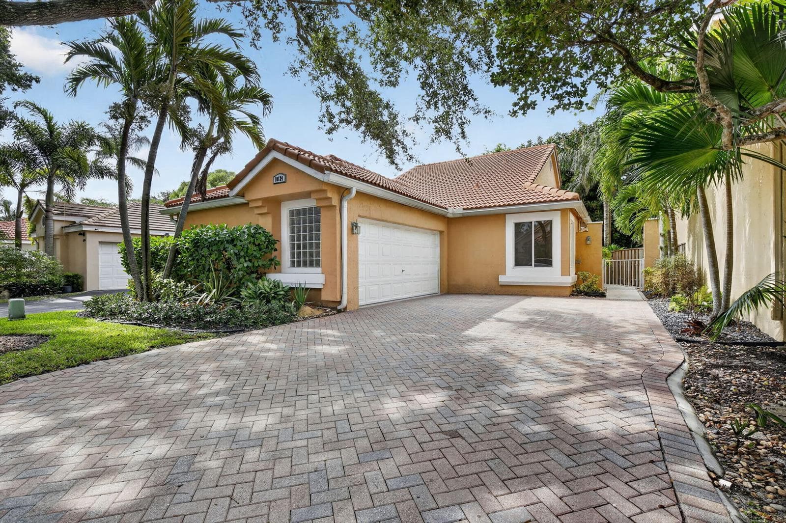 10124 NW 4th Street, Plantation, FL 33324 — zdjęcie 2