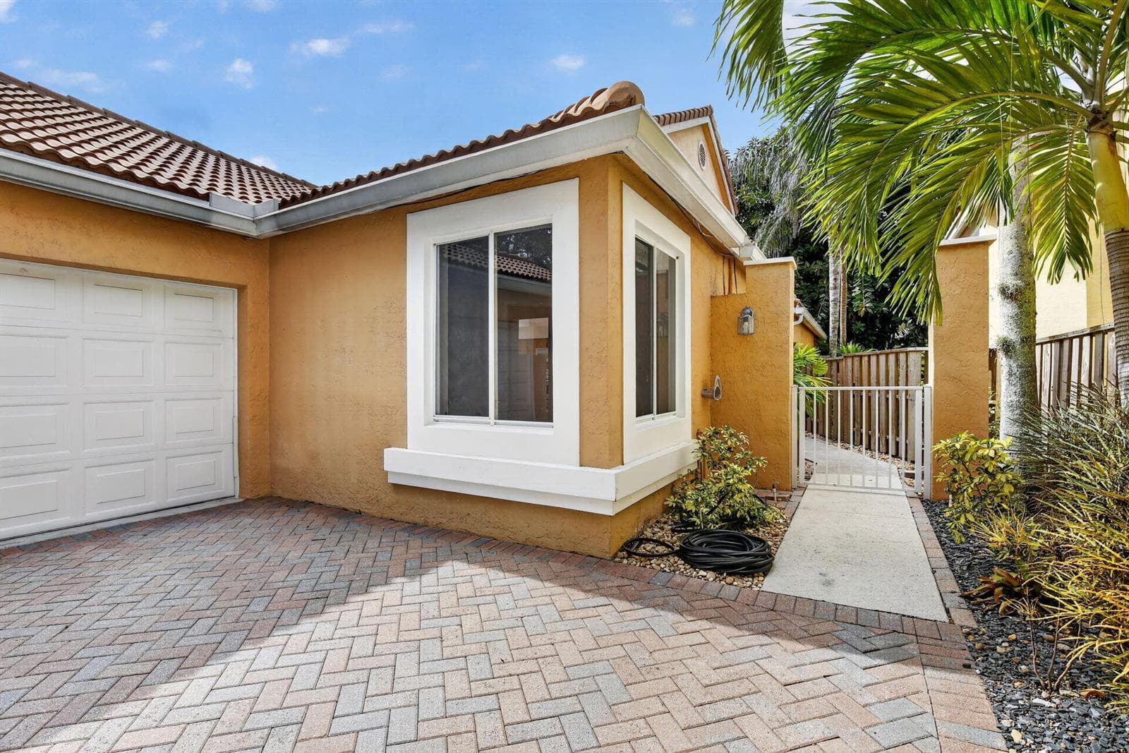 10124 NW 4th Street, Plantation, FL 33324 — zdjęcie 4