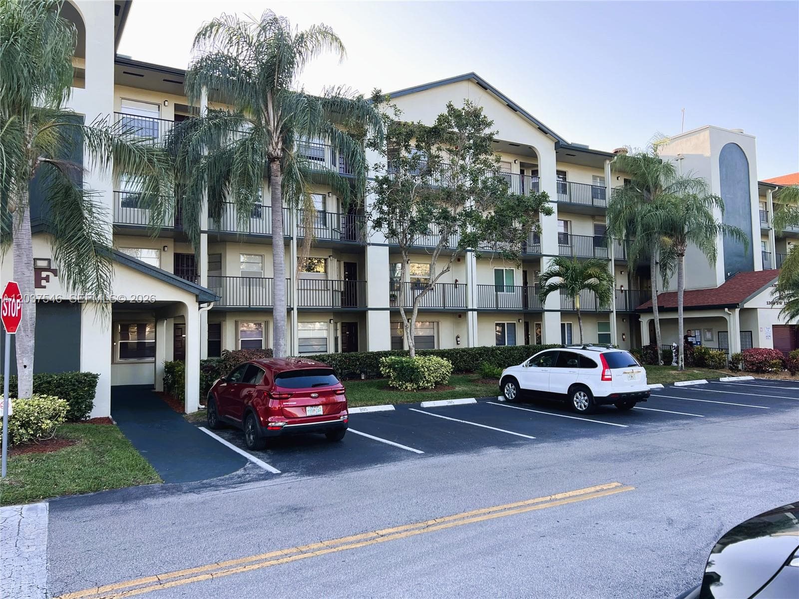 1300 SW 130th Ave # 101F, Pembroke Pines, FL 33027 — zdjęcie 2