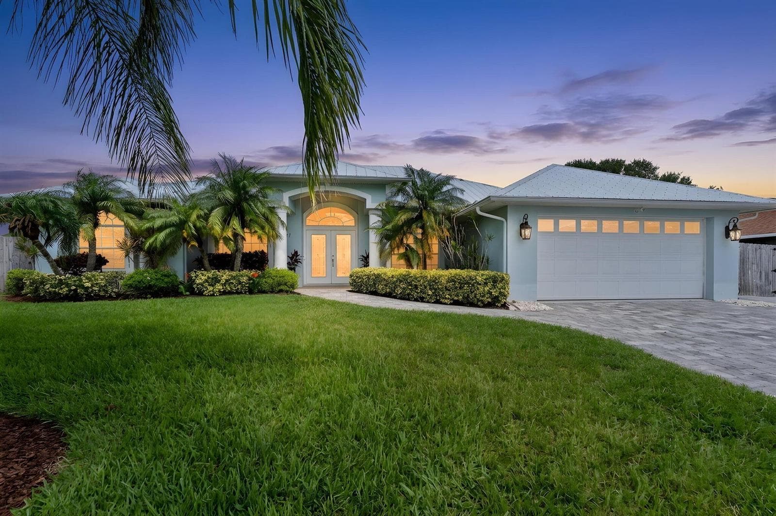 117 Queen Elizabeth Court, Hutchinson Island, FL 34949 — zdjęcie 2