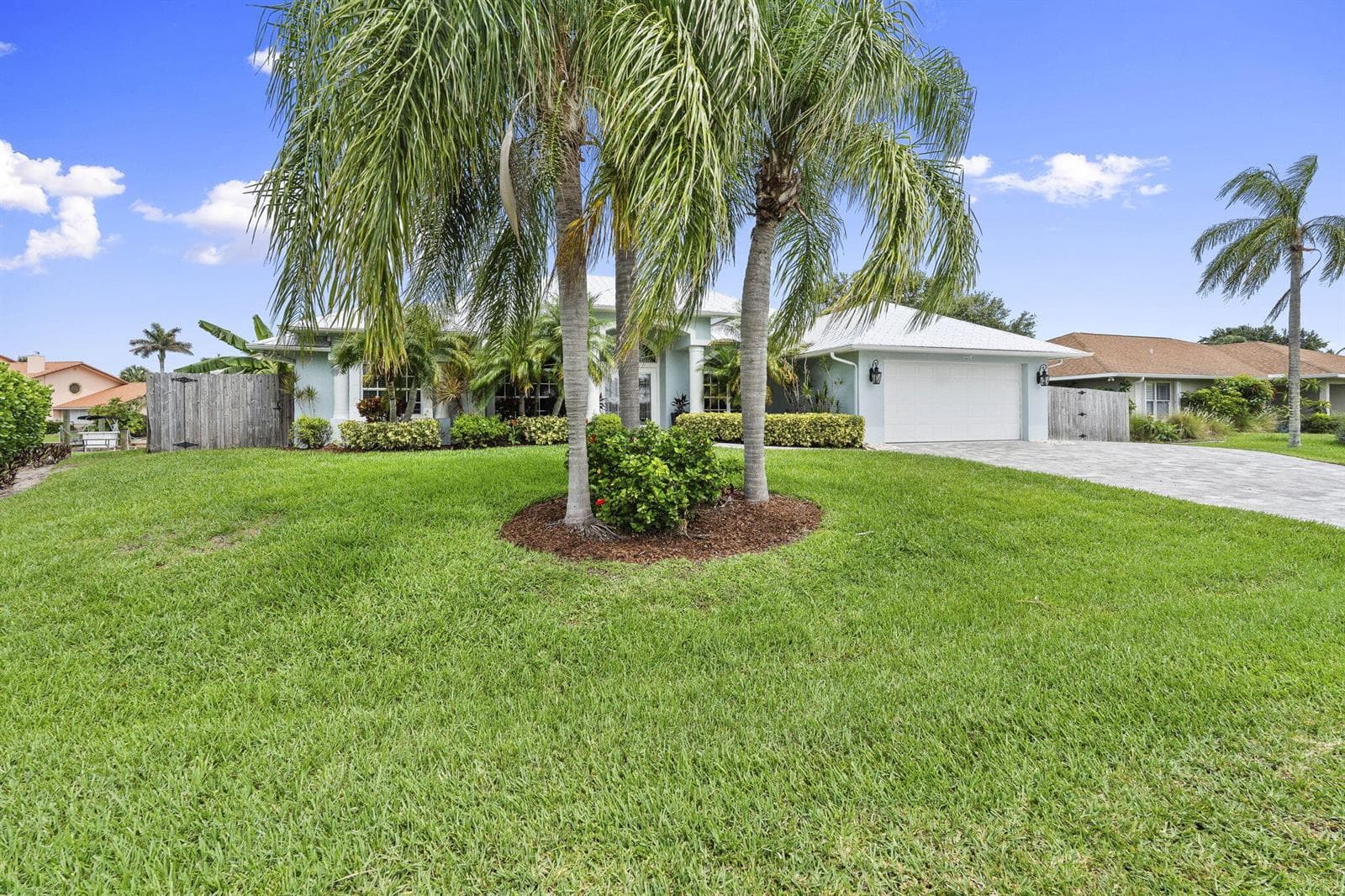 117 Queen Elizabeth Court, Hutchinson Island, FL 34949 — zdjęcie 5