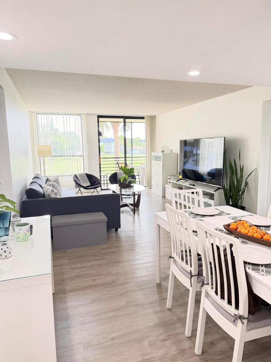 7950 W Mcnab Road # 214, Tamarac, FL 33321 — zdjęcie 2