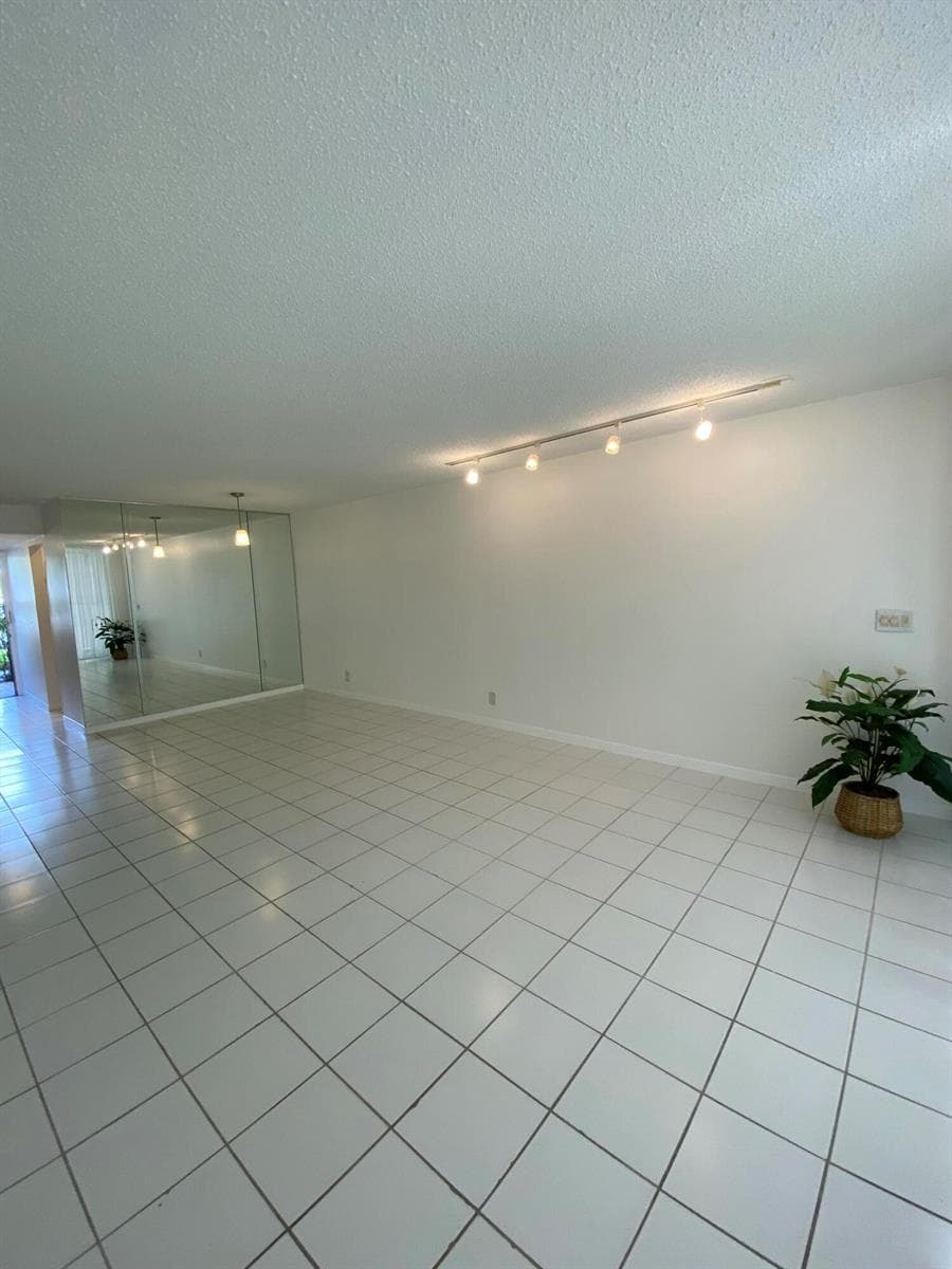 4110 Tivoli Court # 103, FL 33467 — zdjęcie 3