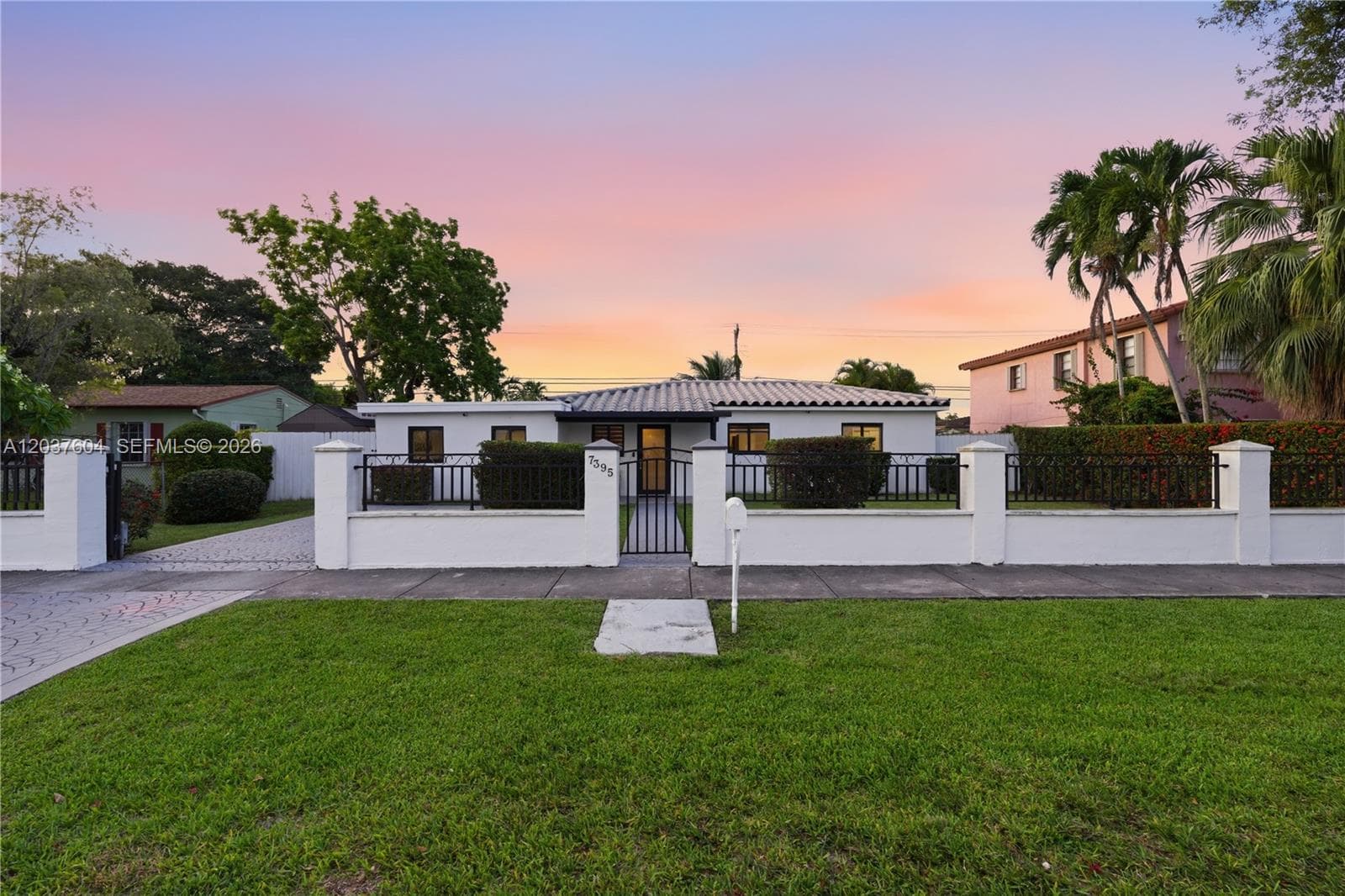 7395 SW 39th St, Miami, FL 33155 — zdjęcie 2