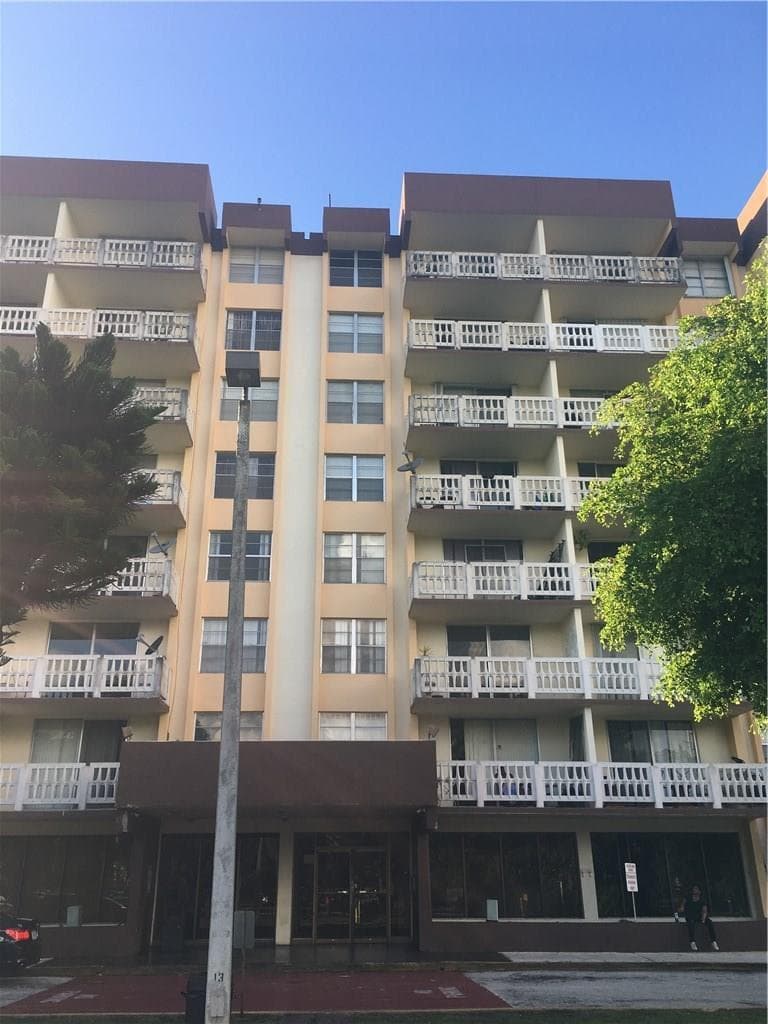 15600 NW 7th Avenue # 421, Miami, FL 33169 — zdjęcie 2