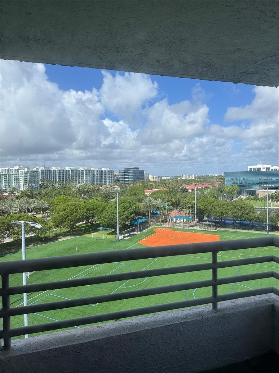 3300 NE 191st St # 1001, Aventura, FL 33180 — zdjęcie 2