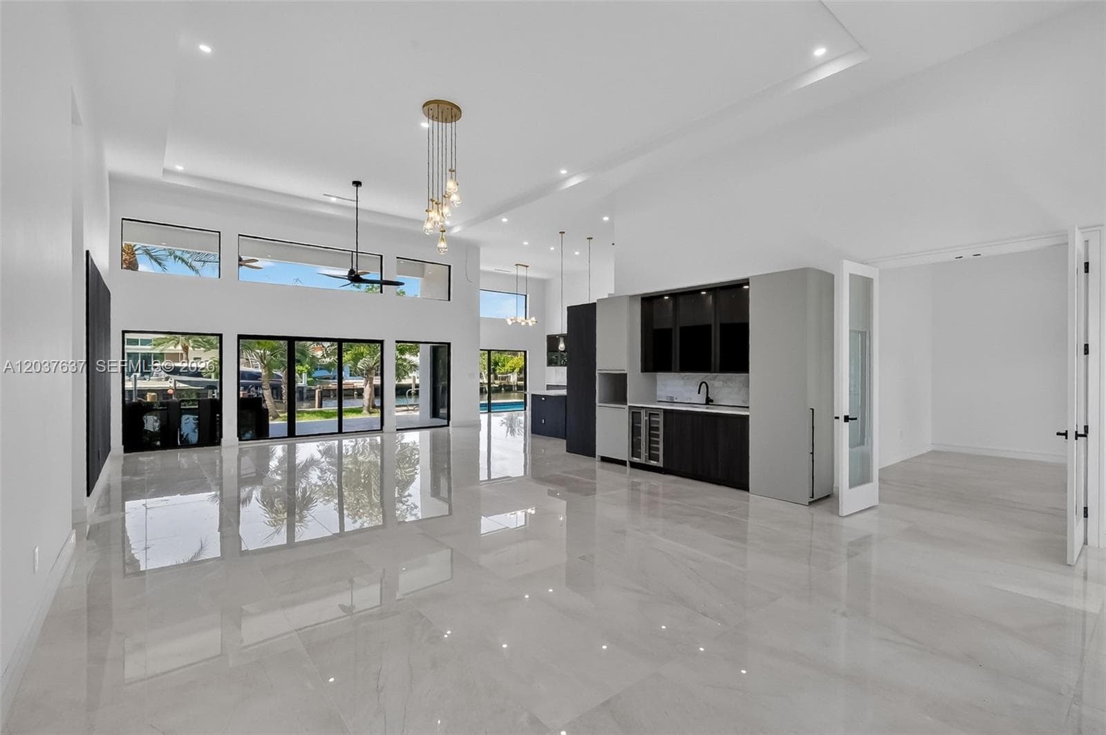 2832 NE 24th Ct, Fort Lauderdale, FL 33305 — zdjęcie 3