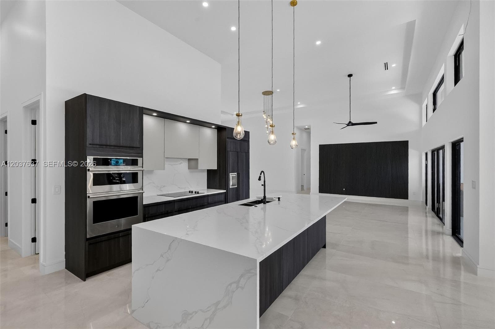 2832 NE 24th Ct, Fort Lauderdale, FL 33305 — zdjęcie 4