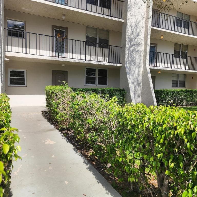 9311 Orange Grove Drive # 114, Davie, FL 33324 — zdjęcie 4