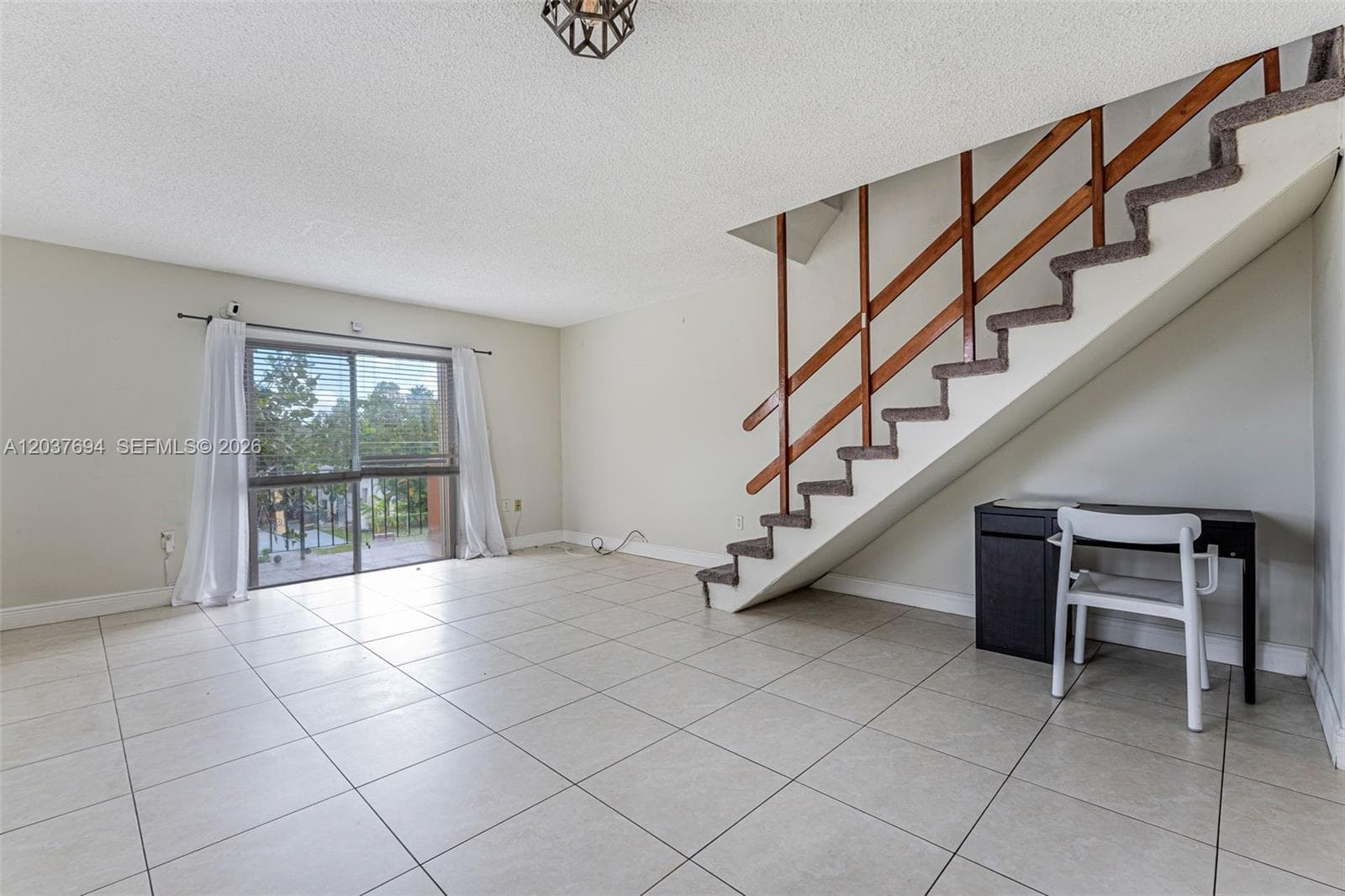 1100 W 35th St # 23, Hialeah, FL 33012 — zdjęcie 3