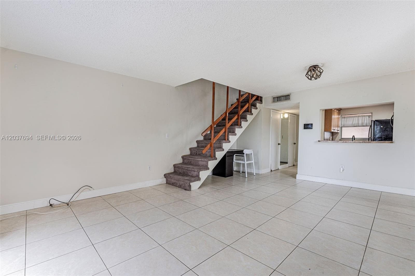 1100 W 35th St # 23, Hialeah, FL 33012 — zdjęcie 5